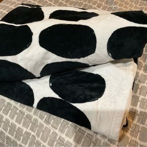 New Marimekko Koppelo Square Oversized Beach Towel 70”x72” RARE NWOT